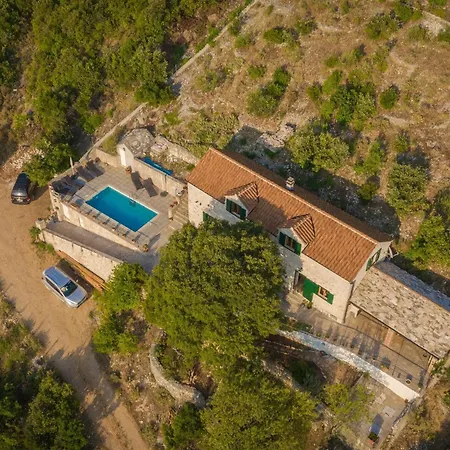 Dol-three Bedroom With Pool Vila *
