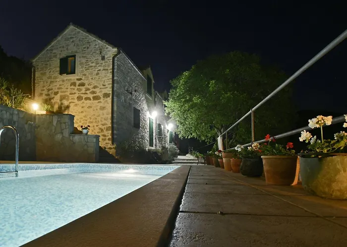 Vila Dol-three Bedroom With Pool