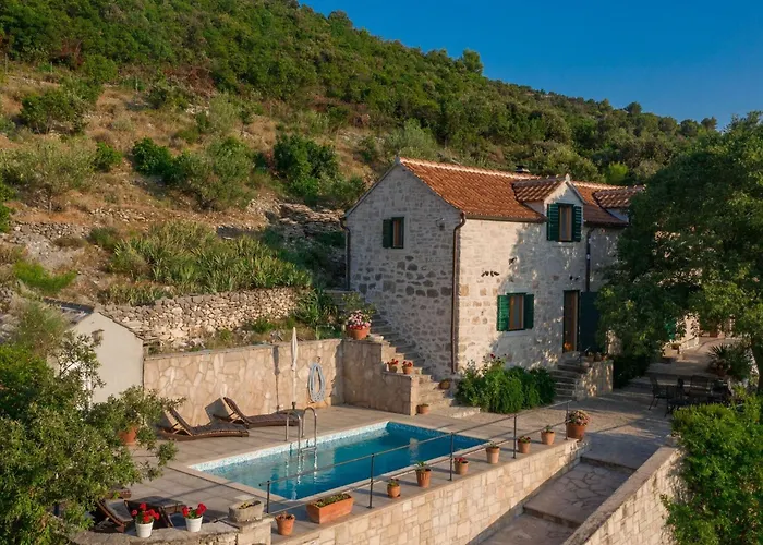 Dol-three Bedroom With Pool