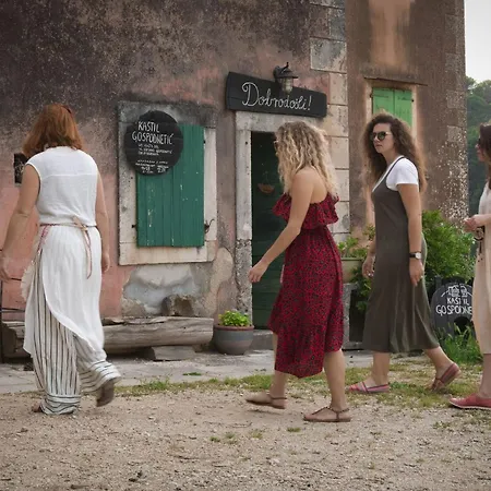 Dol-three Bedroom With Pool Vila *